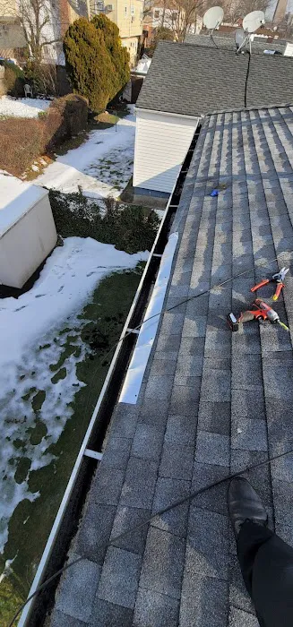 Private Exterminator Picture 4