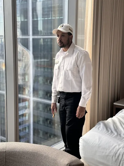 Broadway Pest Services Retail store & Service Center Picture 4