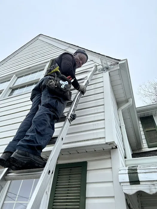 Universal Pest Control Picture 1