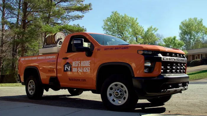 Ned's Lawn and Pest Control Picture 8