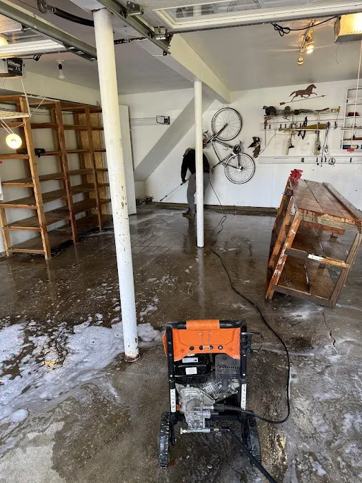 Green Rodent Restoration LLC Picture 2