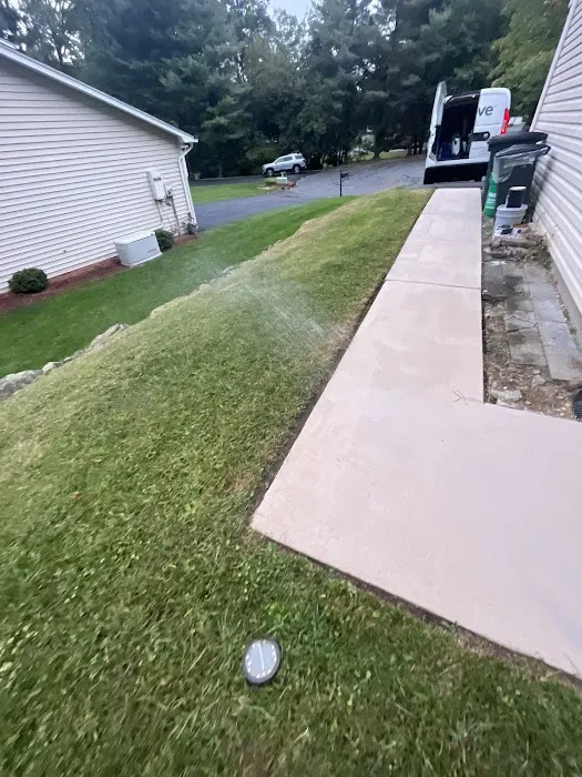 Aptive Pest Control Picture 1