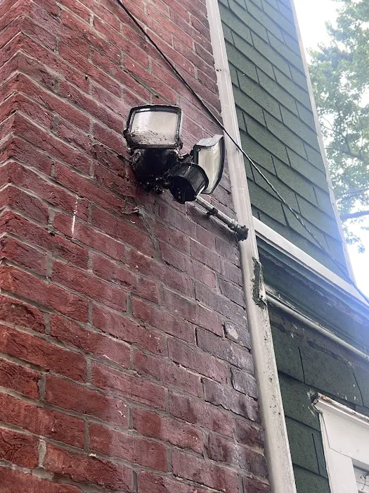 Sock'em Pest Control, LLC Picture 7