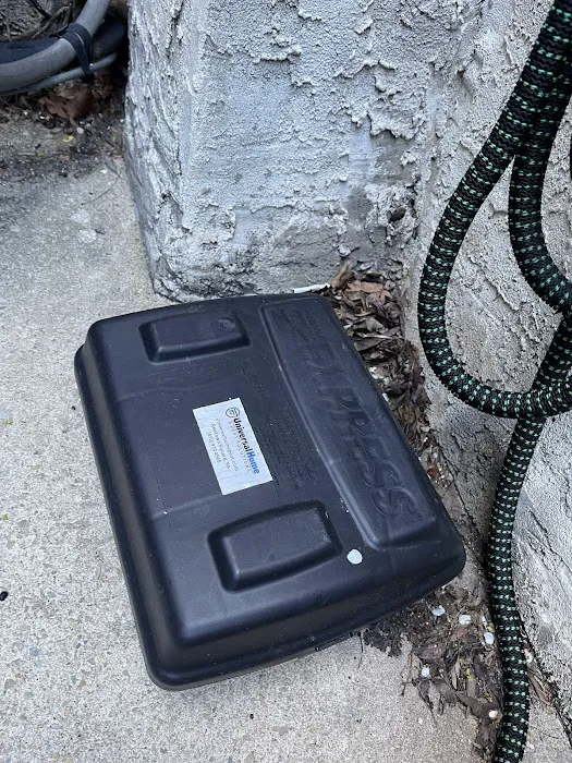 Universal Home & Pest Solutions Inc. Picture 8