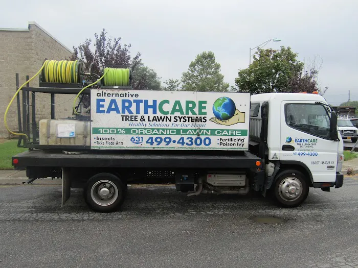Alternative Earthcare Tick and Mosquito Spraying and Control Service Picture 3