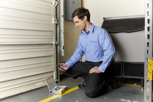 Auto Service Center