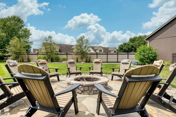 Tomlinson Bomberger Lawn Care & Landscape Picture 5