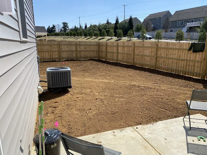 Tomlinson Bomberger Lawn Care & Landscape Picture 2