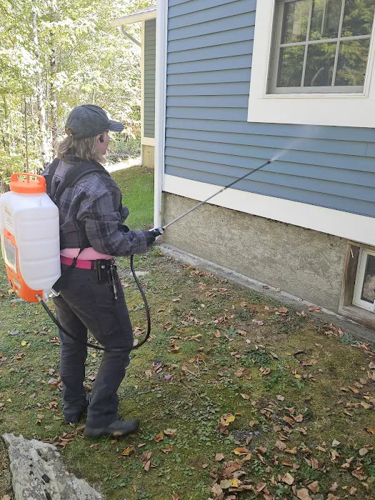 Above & Beeyond Pest Control LLC Picture 9