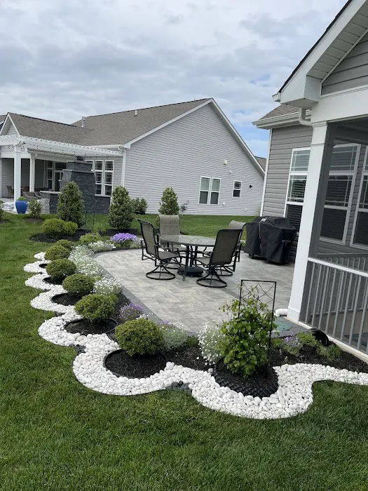 Lawns Unlimited Ltd Picture 8