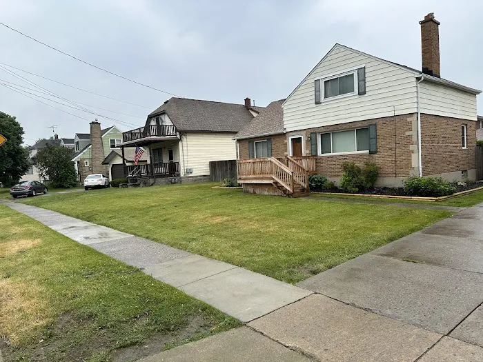 Buffalo Lawn & Pest Services Picture 1