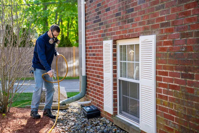 Johnny B's Pest Control Picture 6