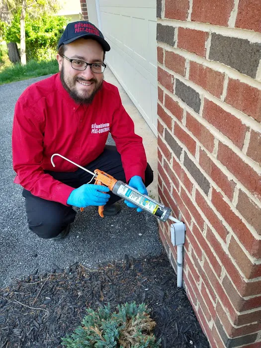 Rosenbloom Pest Control, Inc. Picture 3