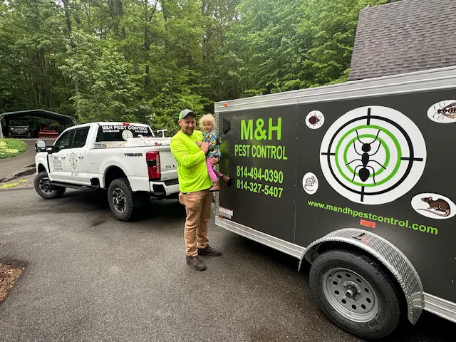 M&H Pest Control Picture 4