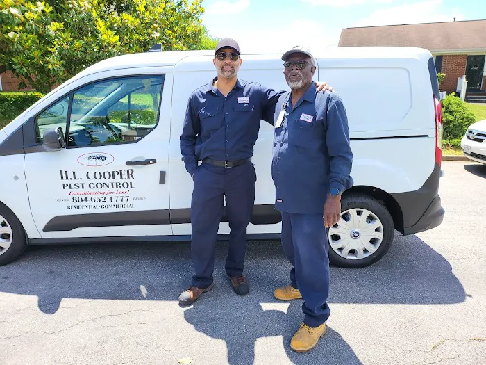 H L Cooper Pest Control Picture 4