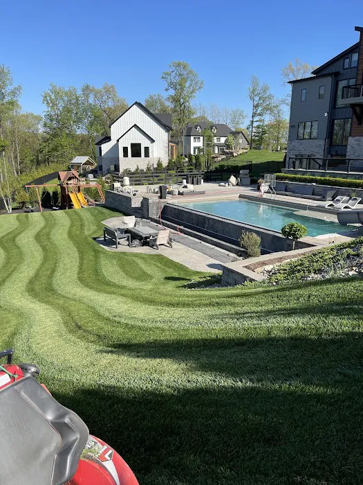 Custom Lawn Care Picture 5