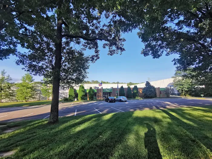 Virginia Green Lawn Care Picture 7