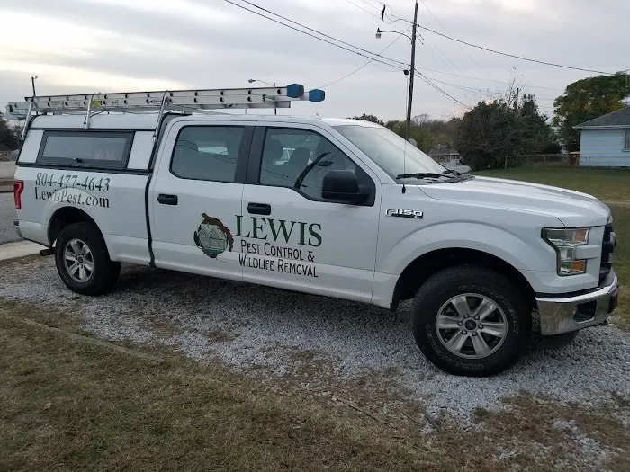 Lewis Pest Control & Wildlife Removal Picture 10