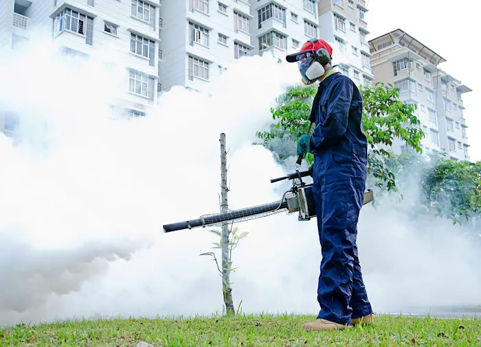 Lewis Exterminator Picture 4