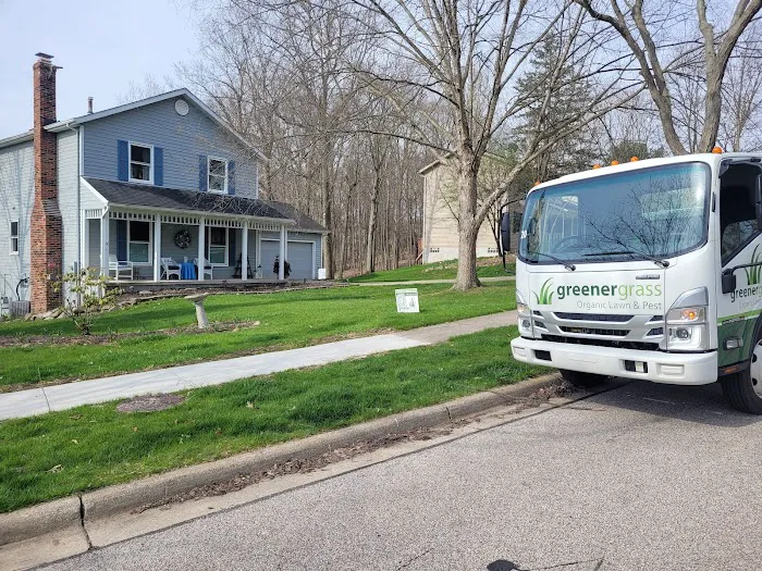 Greener Grass Organic Lawn & Pest - Weed Control Picture 6