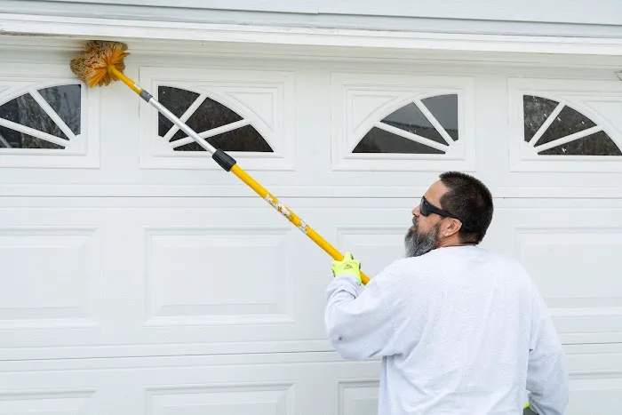 Mosquito Elite Pest Control Picture 3