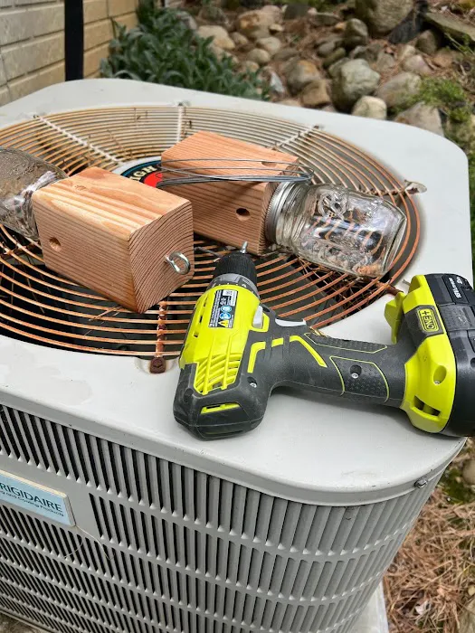 Lu-Crest Pest Control LLC Picture 9
