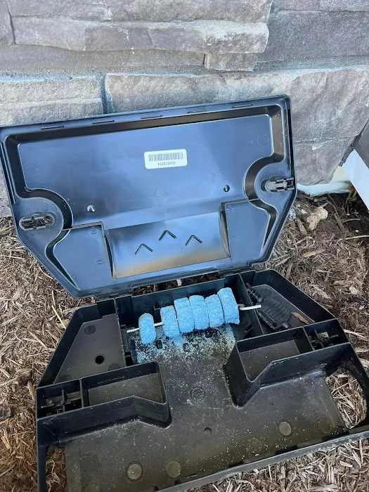 Lu-Crest Pest Control LLC Picture 7