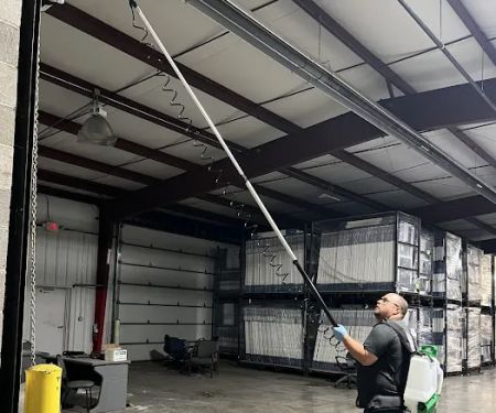 Lu-Crest Pest Control LLC