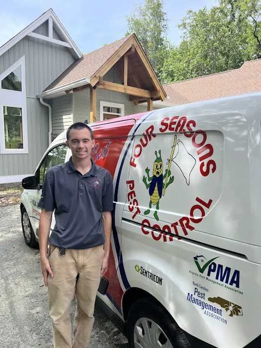 Four Seasons Pest Control Picture 1