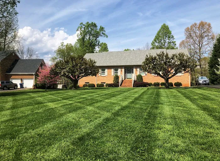 WheelerGreen Lawn Care Picture 1