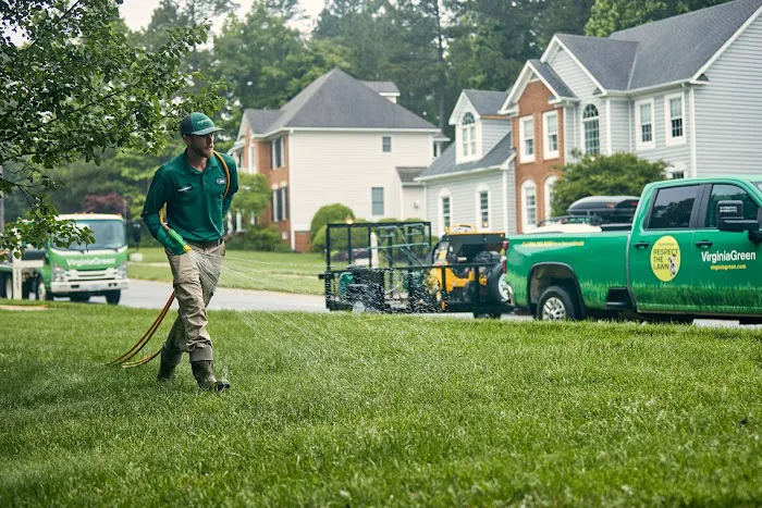 Virginia Green Lawn Care Picture 3
