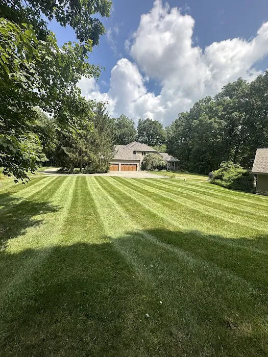 CJ’s Lawn and Turf Picture 10