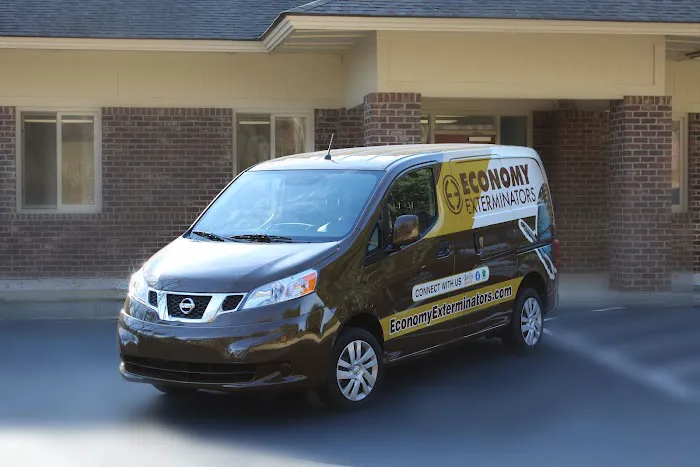 Economy Exterminators Picture 9