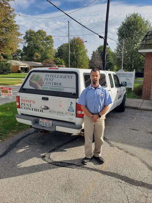 Tom's Pest Control Picture 4