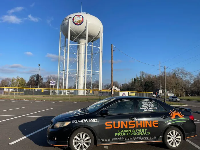 Sunshine Lawn & Pest Professionals Picture 4