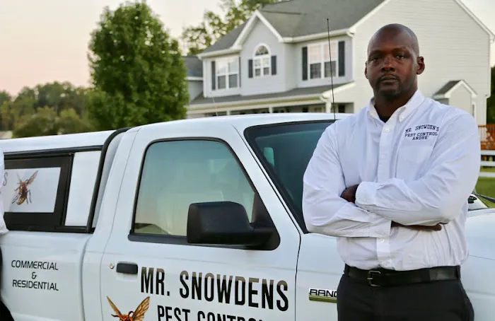 Mr. Snowden's Pest Control Picture 1