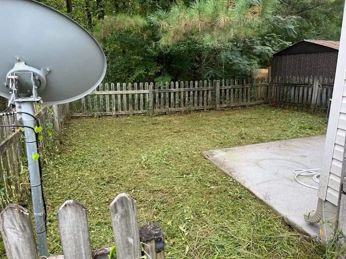 Anthony's Professional Services/Landscaping And Lawn Maintenance Picture 6