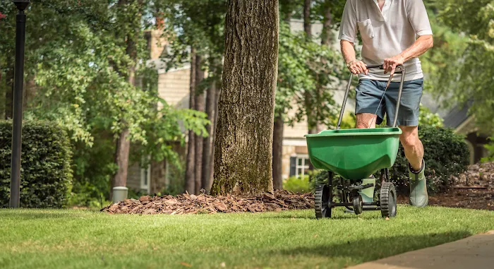 Elegant Greens Lawn Care & Snow Removal Picture 1