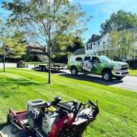 Blades of Glory Lawn Care ico
