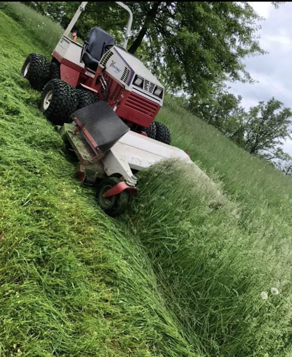 Blades of Glory Lawn Care Picture 10