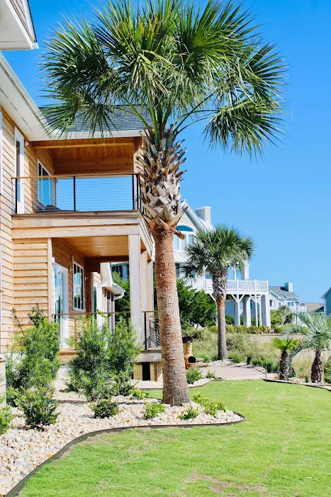 Carteret Lawn & Landscape Picture 2
