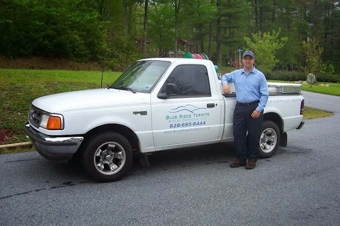 A-1 Pest Control Picture 3