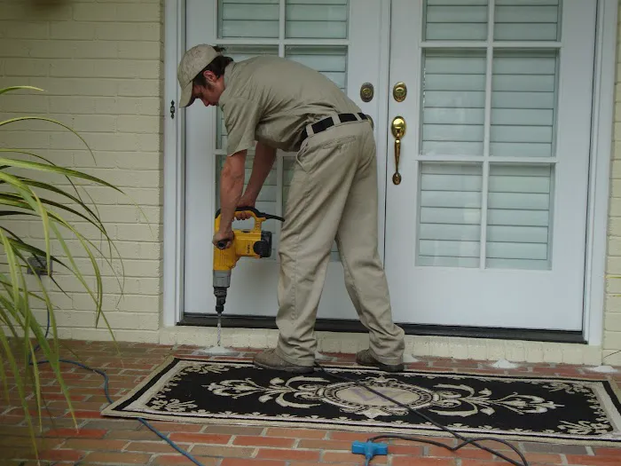 Bug-N-A-Rug Exterminators Picture 4