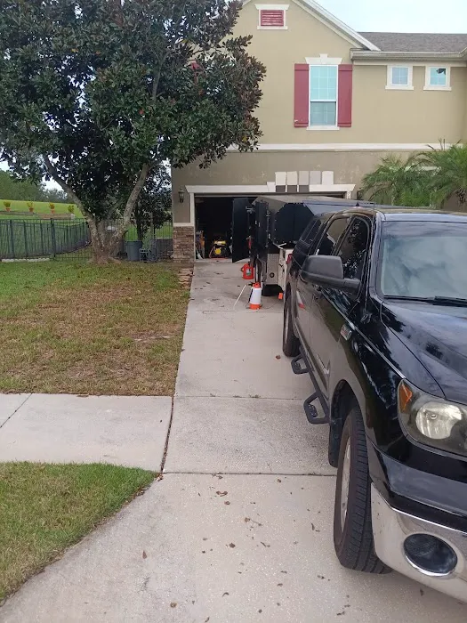 Bed Bug Specialist Picture 4