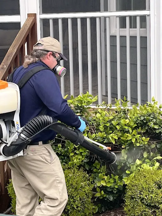 Economy Exterminators Picture 4