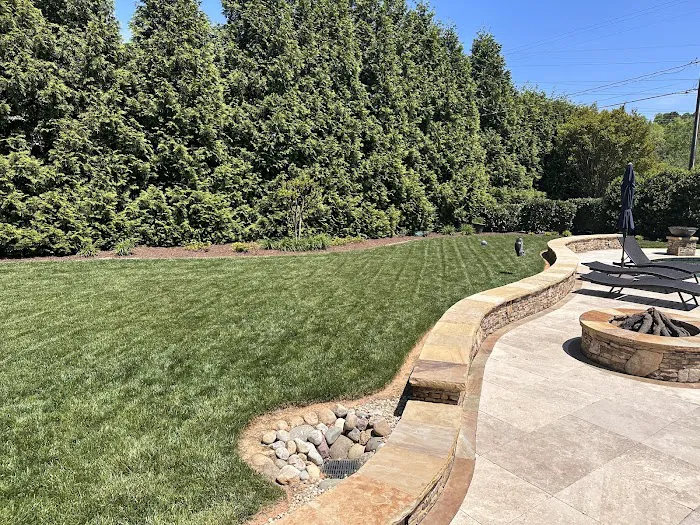 Top Turf Lawn Care and Pest Management Picture 8