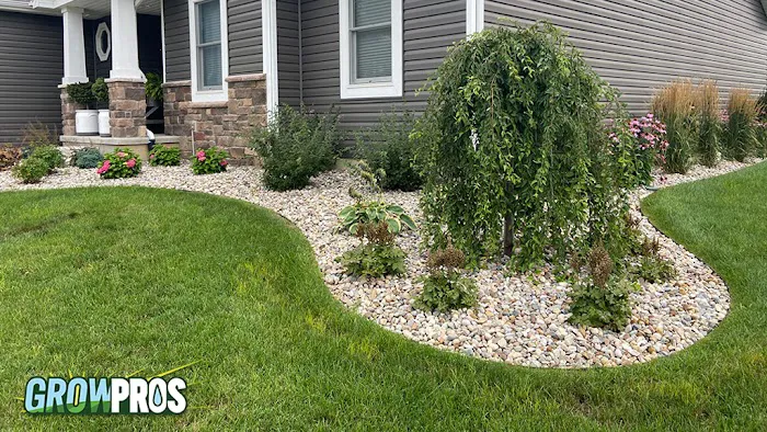 Grow Pros Lawn Care Picture 1