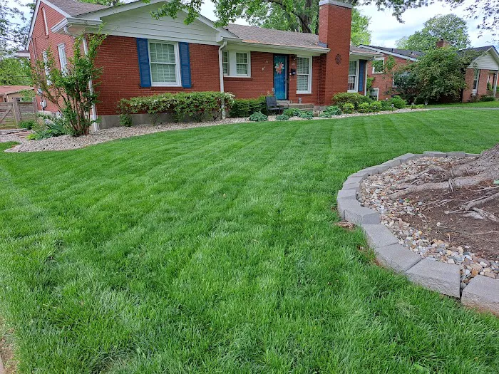 Farison Lawn Care Picture 10