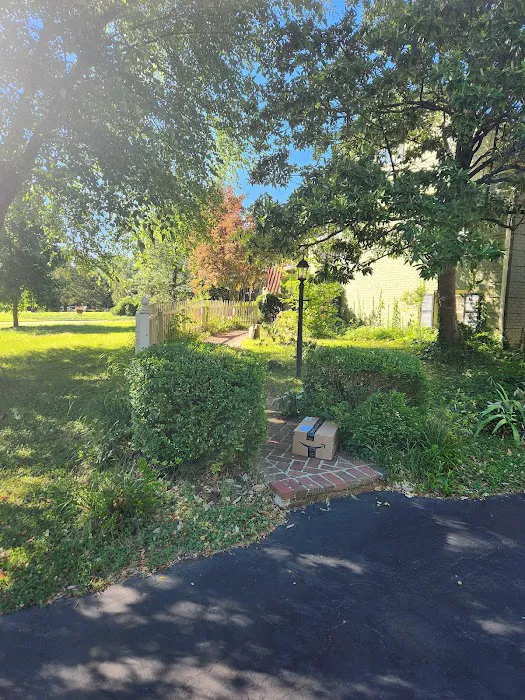 Weed Man Lawn Care Picture 9