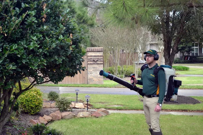 Weed Man Lawn Care Picture 6